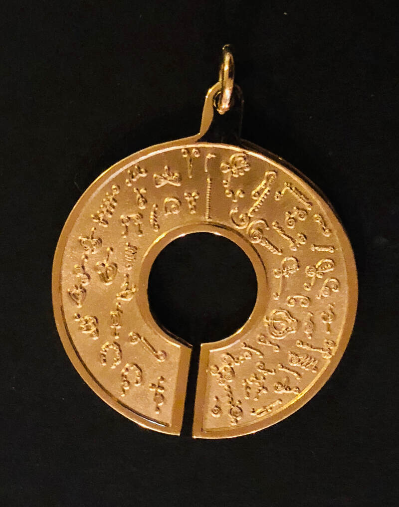 BioSignature Emitter Medallion, Gold Tone